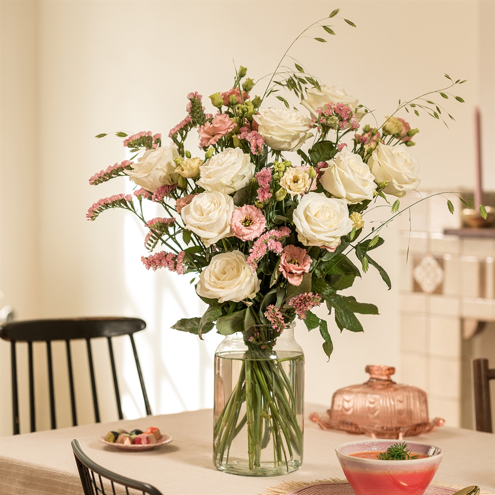 Witte rozen boeket